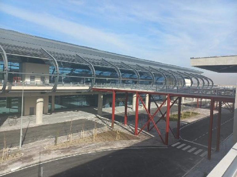 Kayseri Havalimanı'nın yeni terminal binasında sona gelindi