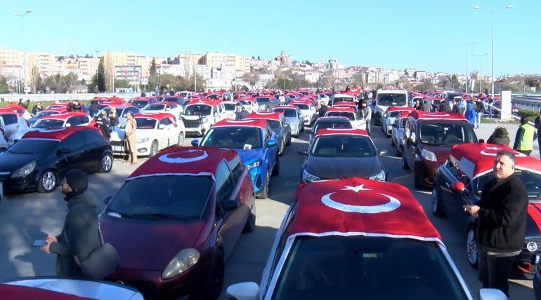 Yenikapı’da Martı çalışanları ve sürücüleri toplandı: Terör lanetlendi, şehitler anıldı