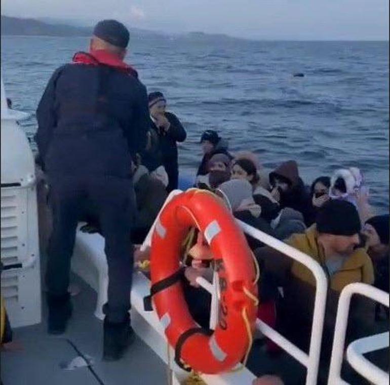 Çanakkale açıklarında Yunanistan'ın geri ittiği 34 kaçak göçmen kurtarıldı