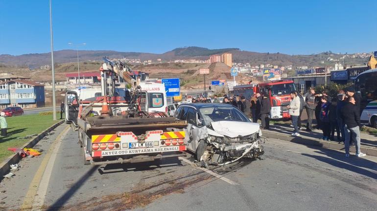 Zonguldak'ta iki otomobilin çarpıştığı kaza kamerada: 1 ölü, 5 yaralı