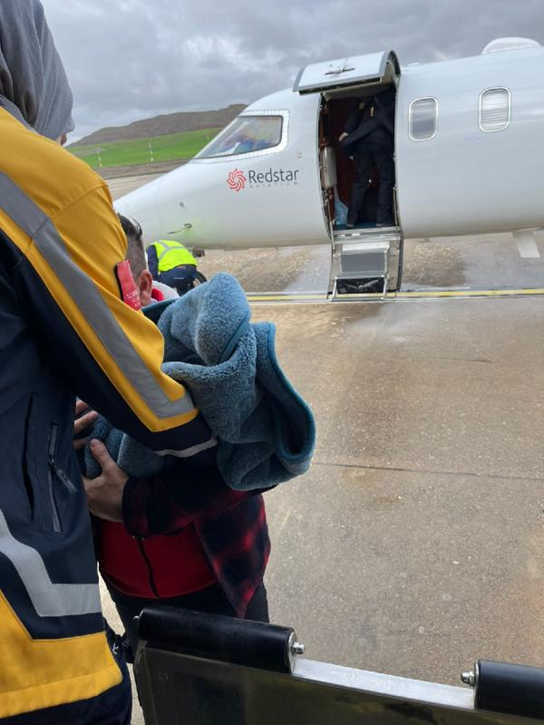 Siirt'te ambulans uçak, 40 günlük bebek için havalandı