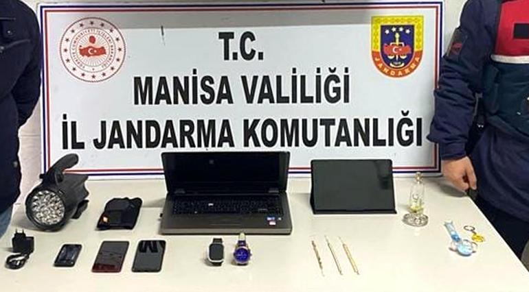 Manisa'da, 2 evden hırsızlık yapan cezaevi firarisi yakalandı