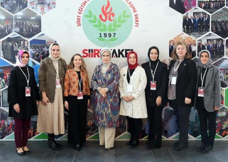 Emine Erdoğan İstanbul'da Siirtli kadınlarla bir araya geldi