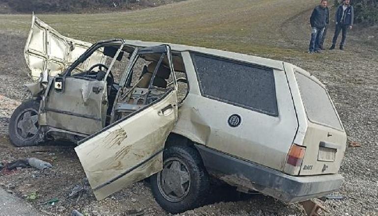 Ankara'da iki otomobil kafa kafaya çarpıştı: 4 ölü, 2 yaralı