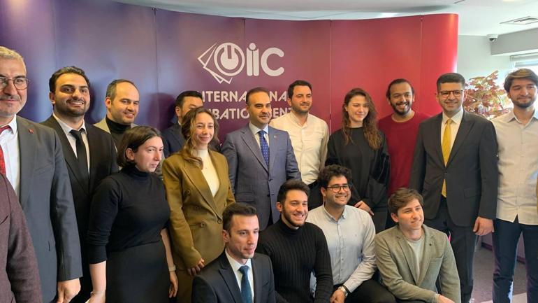 Bakan Kacır, Uluslararası Kuluçka Merkezi'nin açılışına katıldı