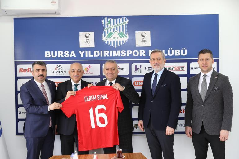 TFF Başkanı Mehmet Büyükekşi ve yöneticiler Bursa'da spor kulüplerini ziyaret etti