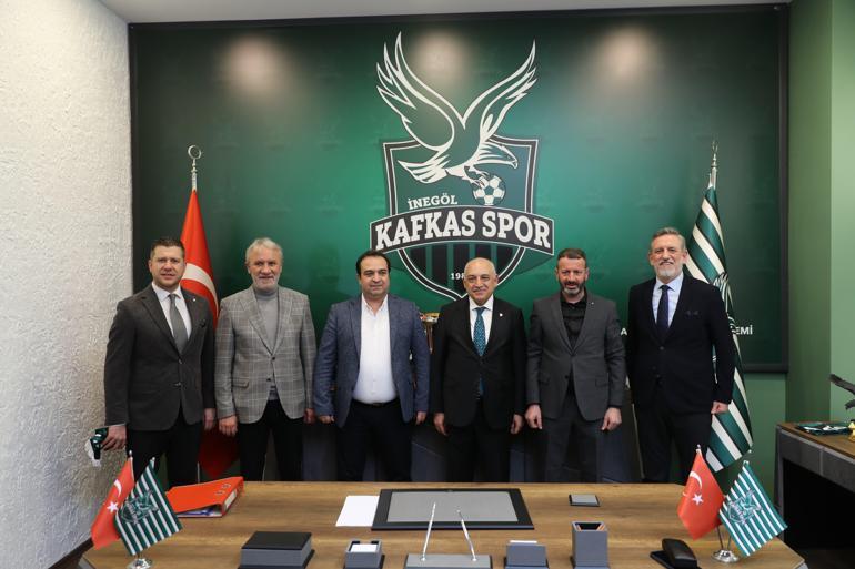 TFF Başkanı Mehmet Büyükekşi ve yöneticiler Bursa'da spor kulüplerini ziyaret etti