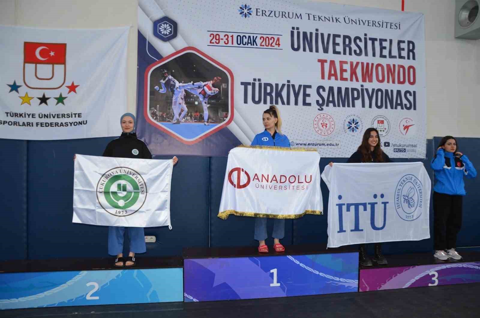 14 madalya ve 3 kupa ile şampiyon Anadolu Üniversitesi