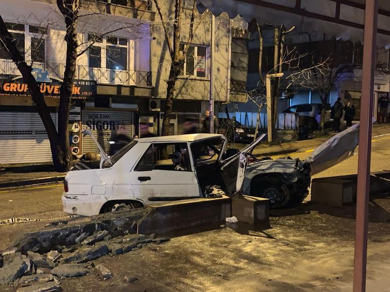 Ankara'da 2 otomobil çarpıştı: 1 ölü, 2 yaralı