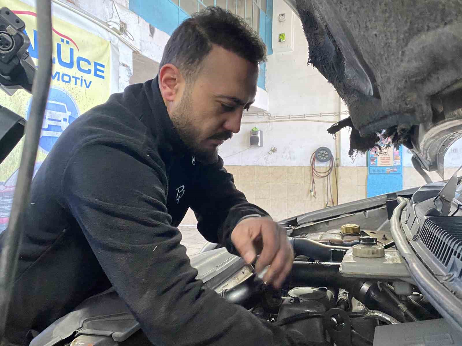 Soğuk günlerde sürüşe başlamadan önce aracı 5 dakika rölantide tutmak önemli