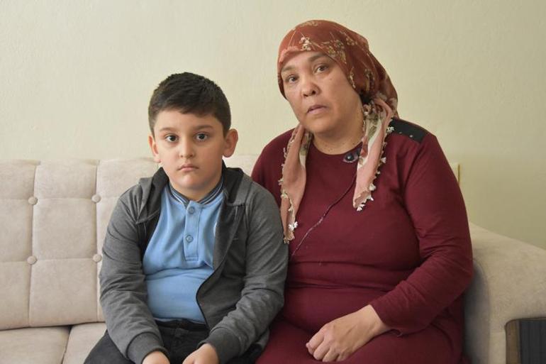 Erzincan'daki heyelanda toprak altındaki işçinin eşi: Aynı gün konuştuk 'oğluma iyi bak' dedi