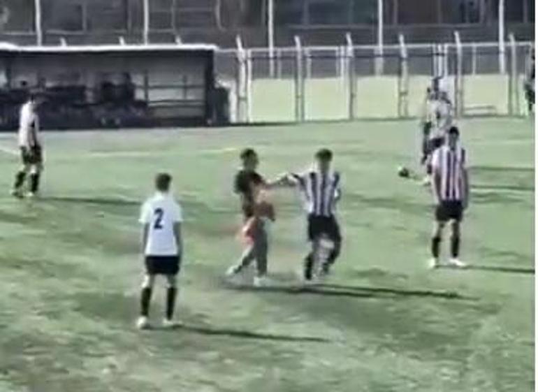 Altaylı futbolculara saldıran şahıs yakalandı