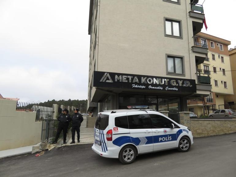 Çekmeköy'de evde rehin aldığı karısını silahla öldürdü