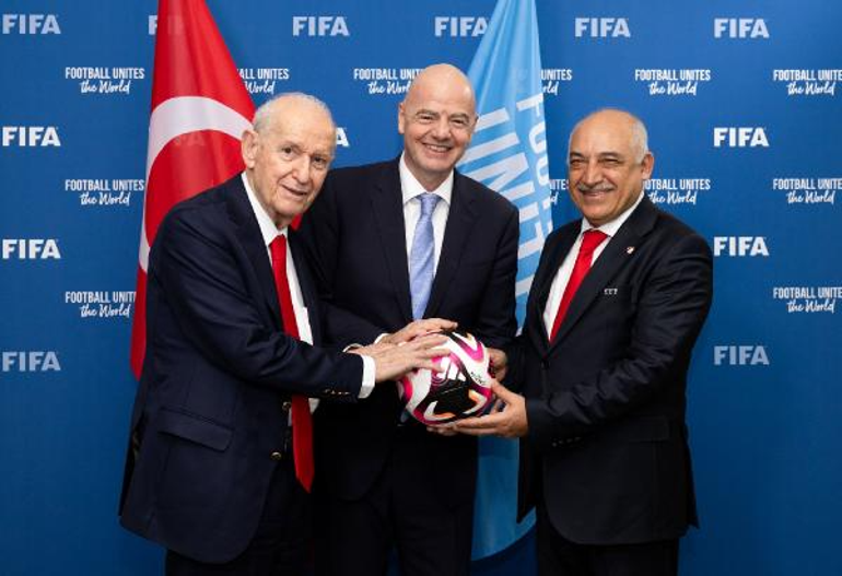 TFF Başkanı Büyükekşi'den FIFA Başkanı Infantino'ya Ziyaret