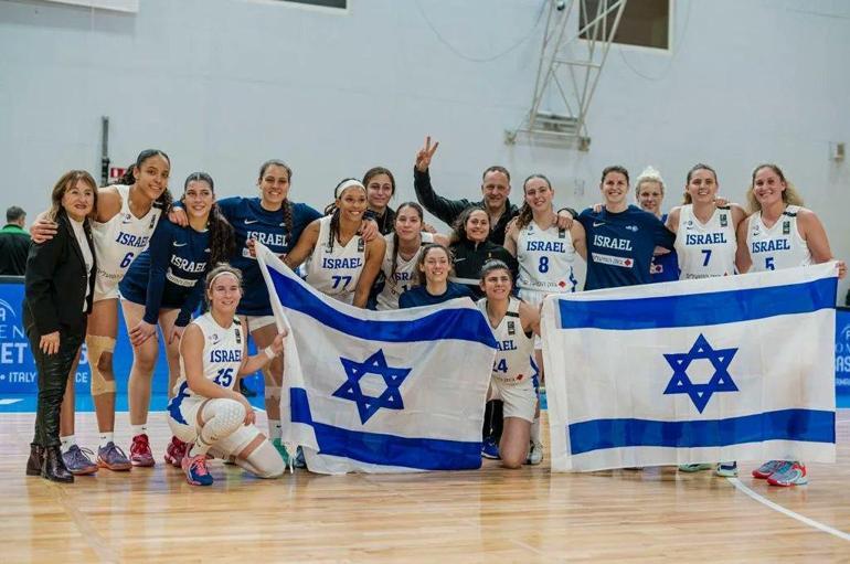 İrlanda Milli Basketbol Takımı, İsrail takımıyla el sıkışmayı reddetti