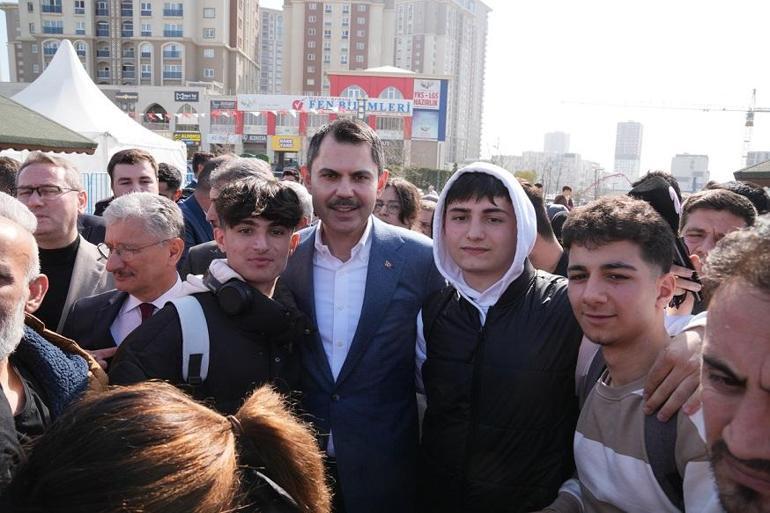 Kurum'dan Başakşehirli gençlere Sinan Akçıl sürprizi
