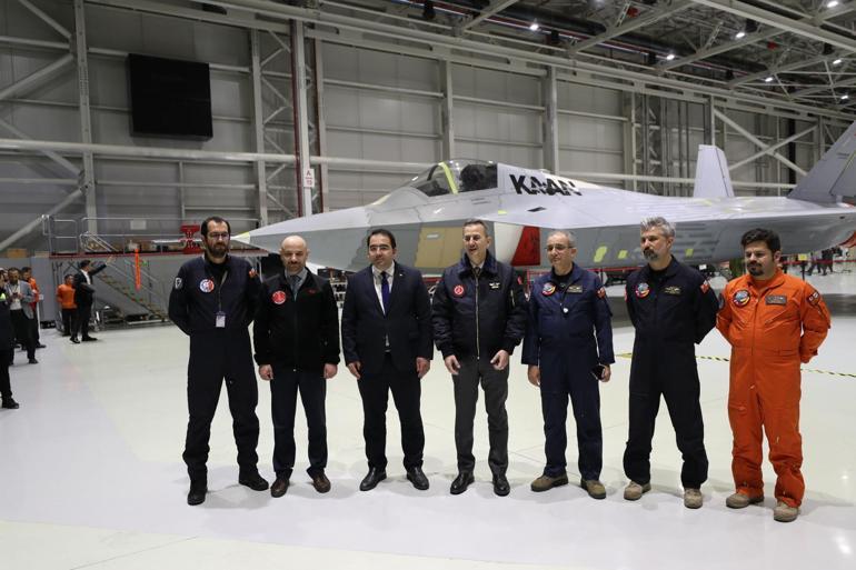 Savunma Sanayii Başkanı Görgün, 'KAAN'ın pilotları ve proje ekibiyle buluştu