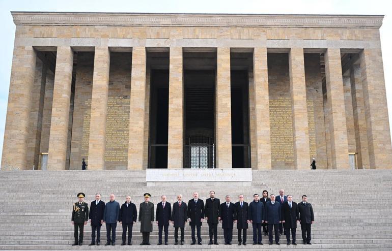 Azerbaycan Cumhurbaşkanı Aliyev, Anıtkabir'i ziyaret etti