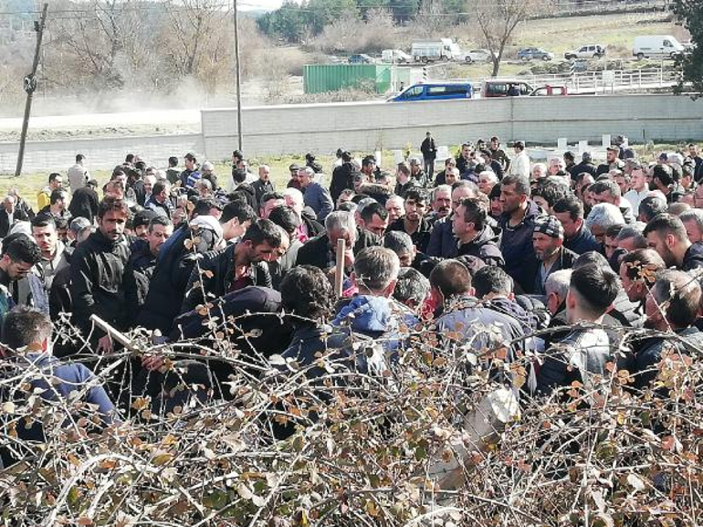 Göçükte ölen madenci toprağa verildi