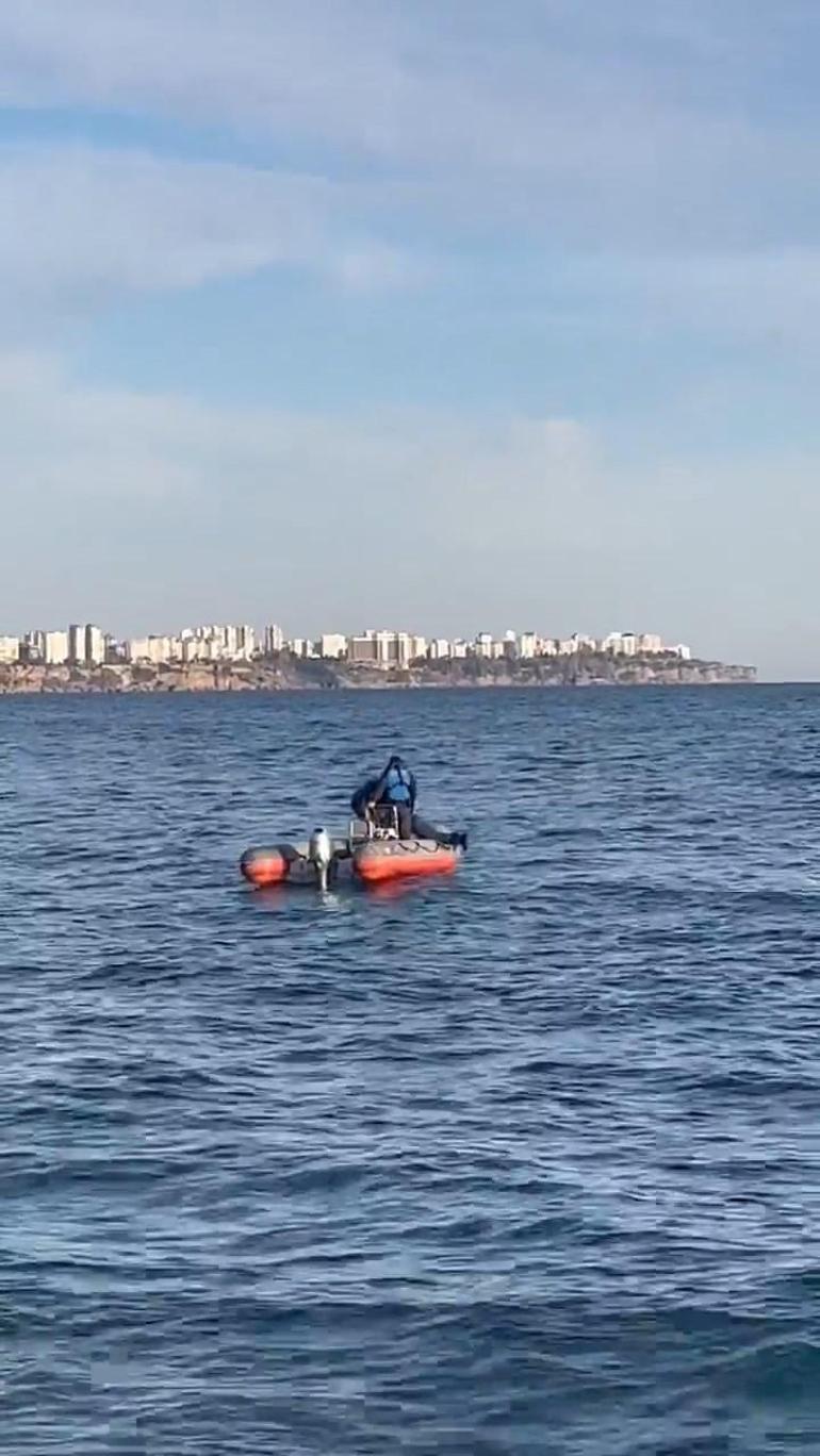 Antalya'da emekli temizlik işçisi denizde ölü bulundu