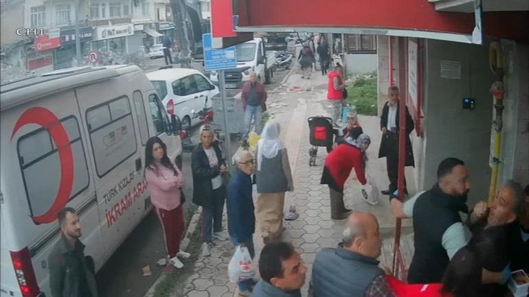 İskenderun'da yemek dağıtan Türk Kızılay personeline saldırı