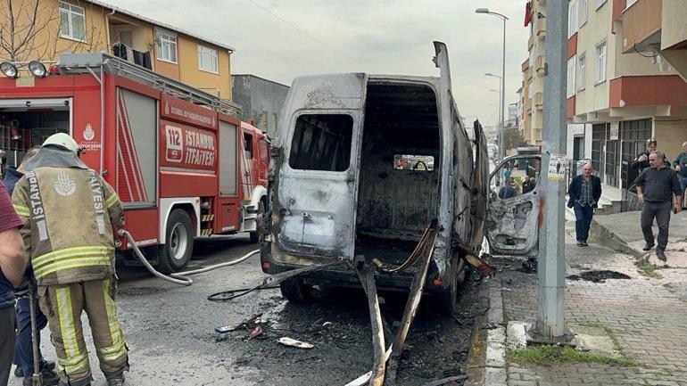 Ataşehir’de panelvan alev alev yandı