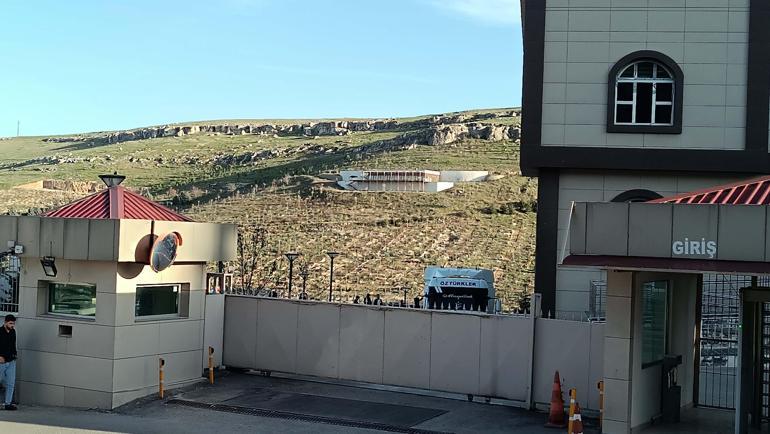 Gaziantep'te, akaryakıt tankerinde 2'si ölü 52 kaçak göçmen bulundu