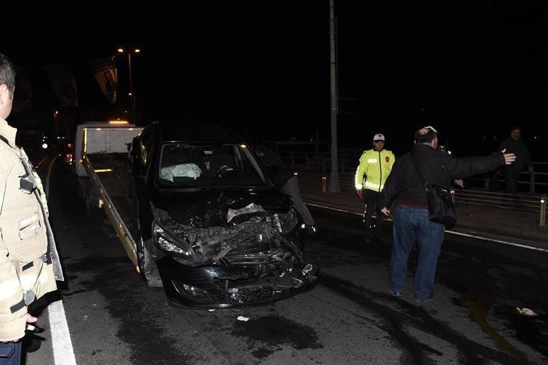 Sarıyer'de ters yola giren otomobil hafif ticari araçla kafa kafaya çarpıştı:7 yaralı