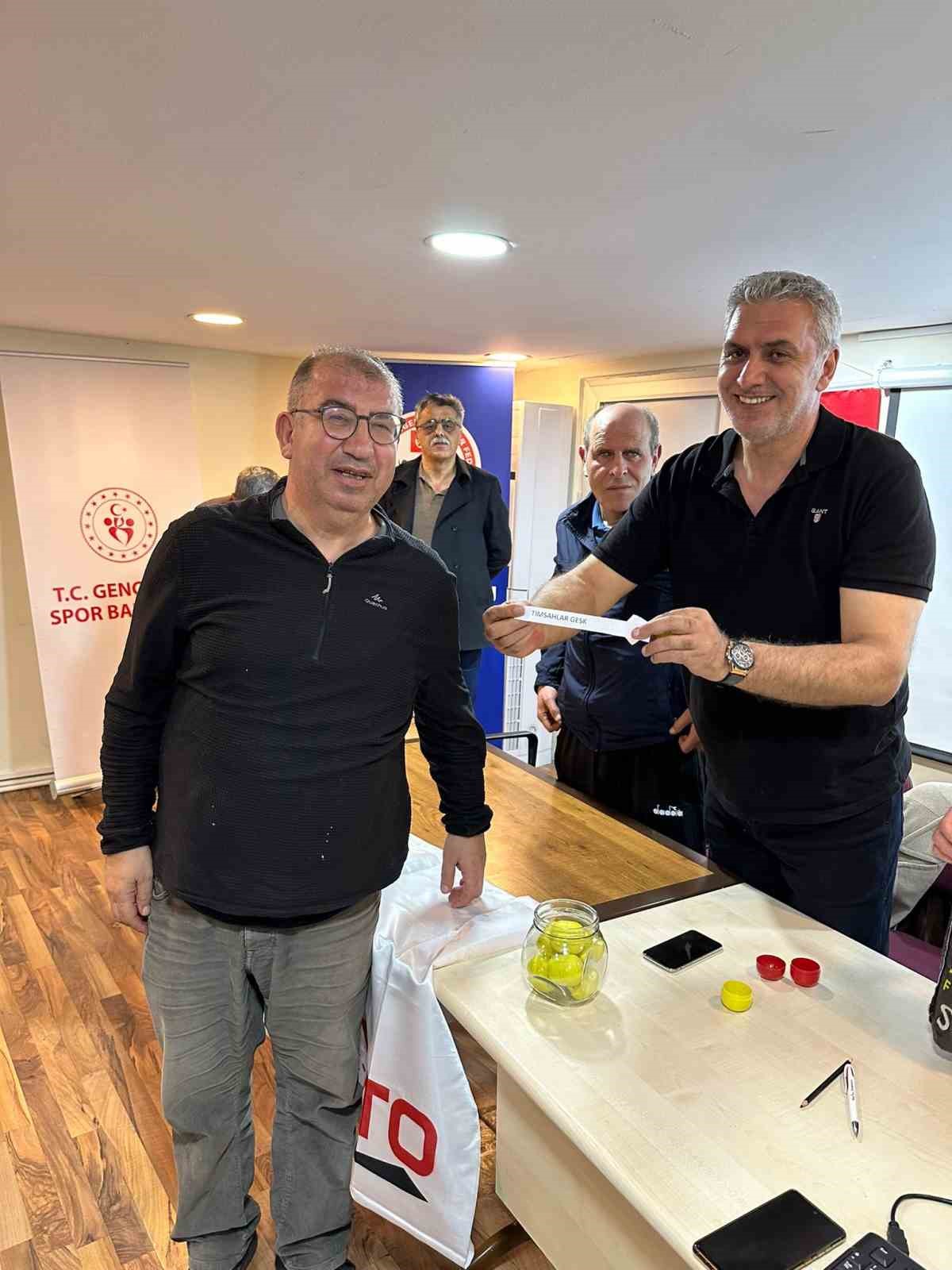 B2-B3 Az Görenler Futsal 1. Lig 1. devre maçlarının fikstürü çekildi