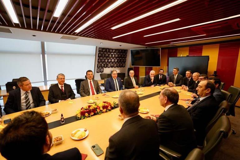 İBB Başkanı Ekrem İmamoğlu, Galatasaray Başkanı Dursun Özbek'i ziyaret etti