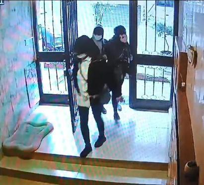 İstanbul'da evlere girerek hırsızlık yapan şüpheliler yakalandı
