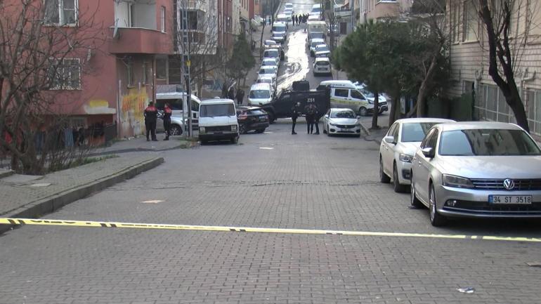 Sultangazi'de hayır yemeğindekilere silahlı saldırı