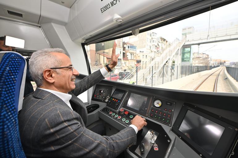 Bakan Uraloğlu: Nisanda yeni turistik tren seferleri başlayacak
