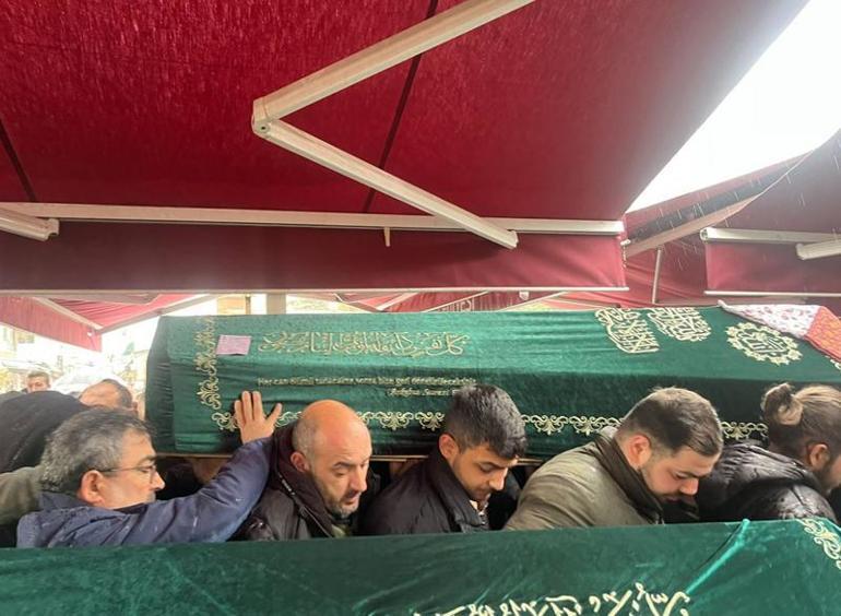 Bakırköy'de TIR kazasında ölen 4 kişi son yolculuğuna uğurlandı