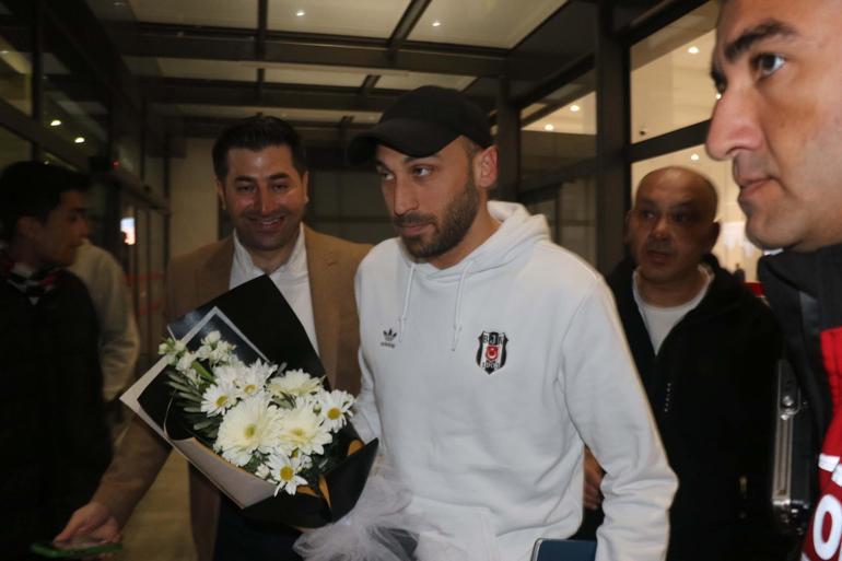 Beşiktaş'a Gaziantep'te çiçekli karşılama