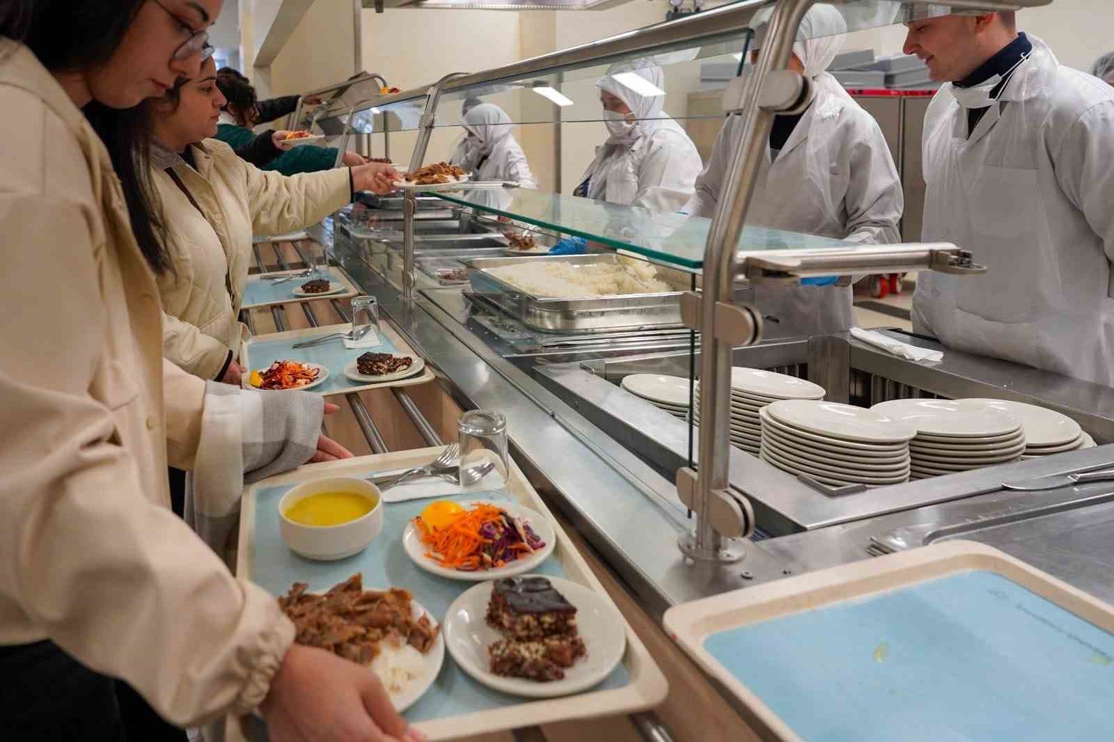 Anadolu Üniversitesi yemekhanesi Ramazan ayında da hizmet verecek