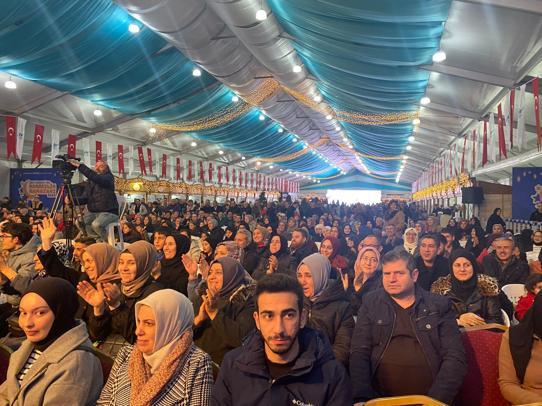 Yazar ve sunucu Bekir Develi, Sultangazi’de Ramazan etkinliklerine katıldı