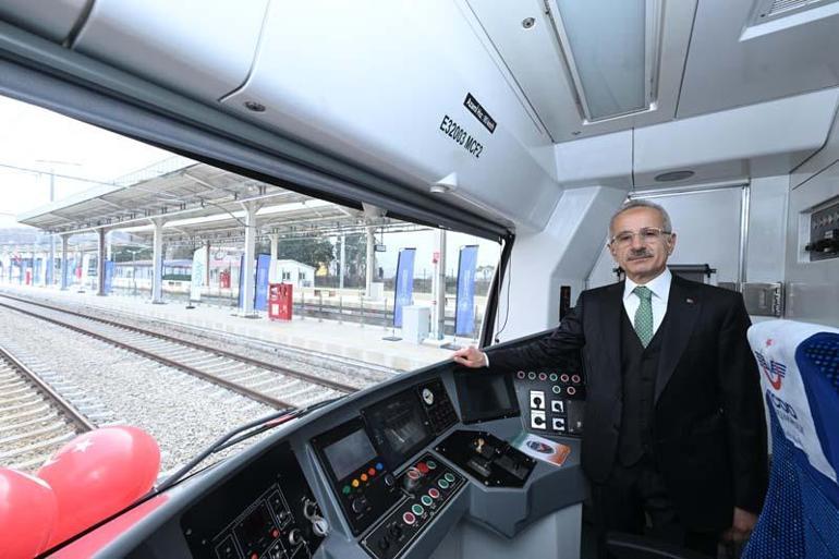 Bakan Uraloğlu: İstanbul'a yeni bir raylı sistem hattı kazandırıyoruz