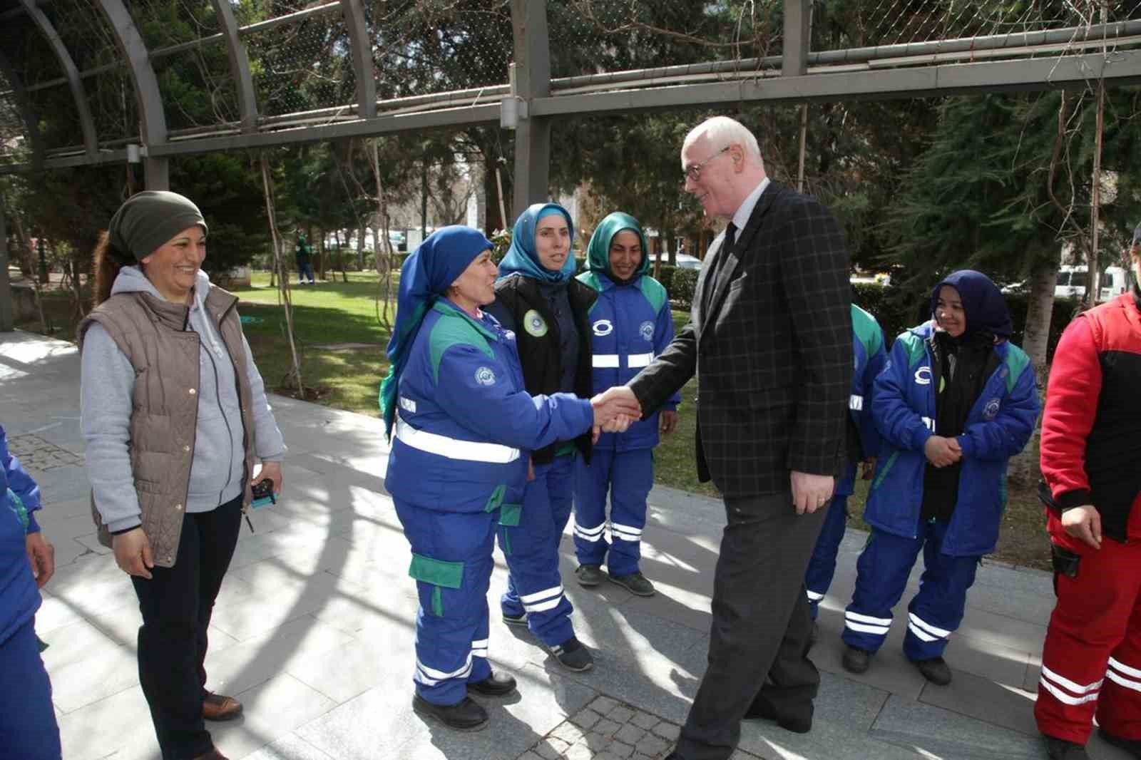 Odunpazarı Belediyesi kadın çalışanlarına 8 Mart izni