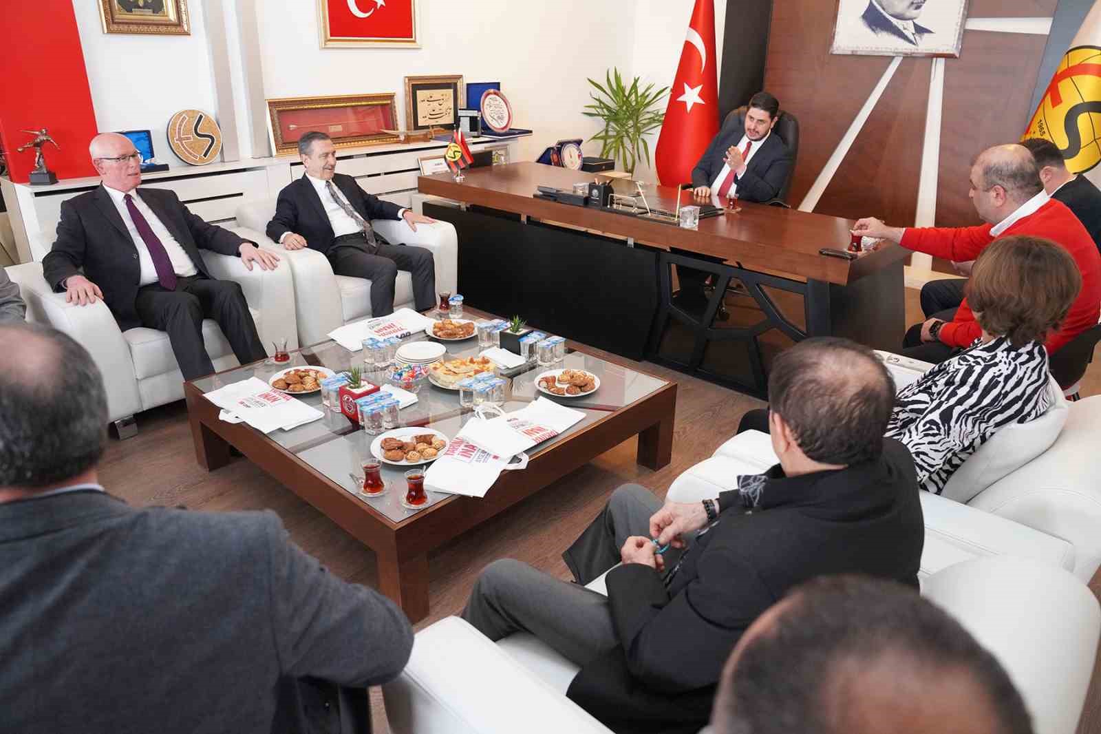 Başkanlardan Eskişehirspor kulübüne ziyaret