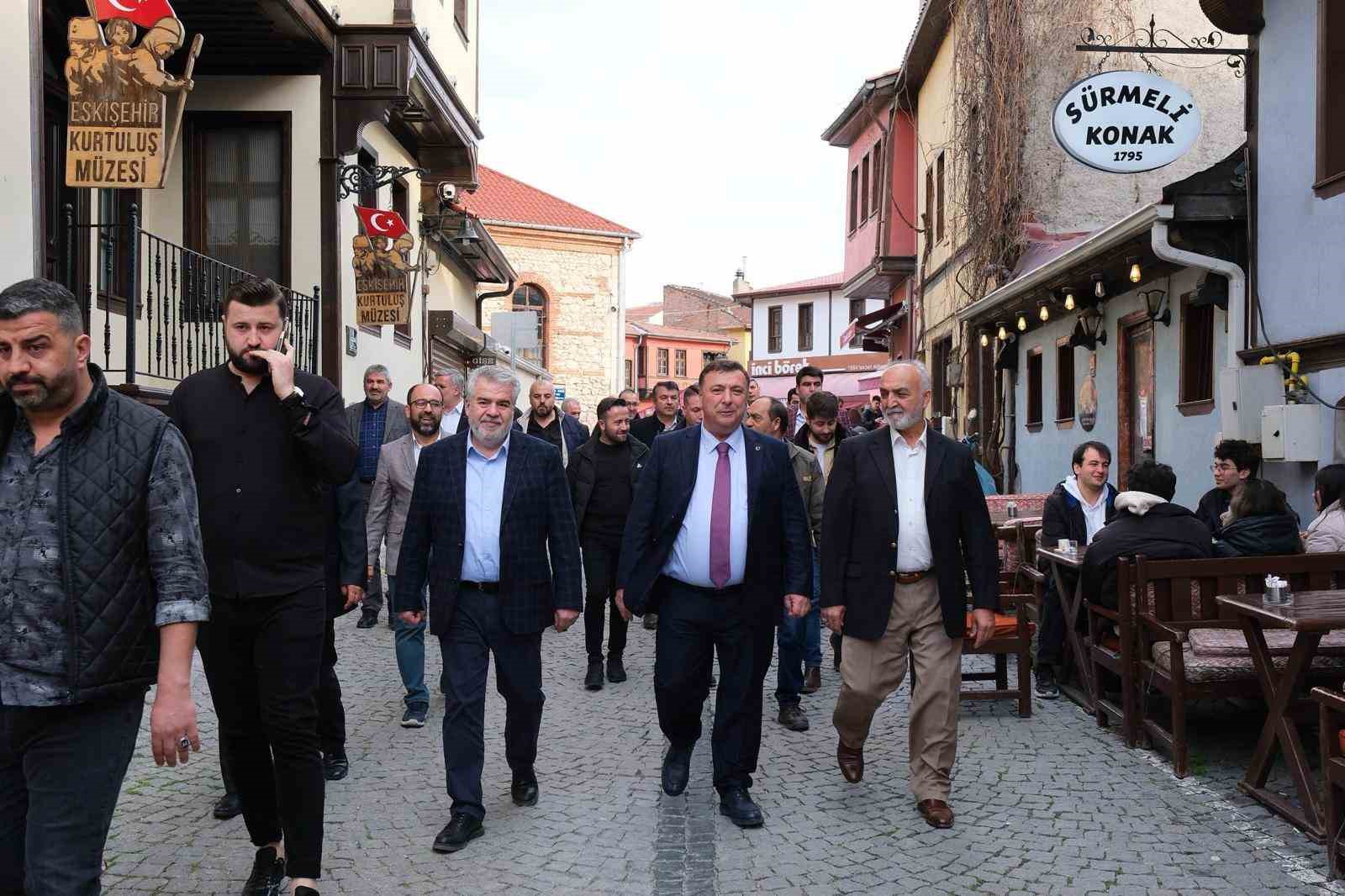 Özkan Alp: “Odunpazarı’na teleferik yapacağım”