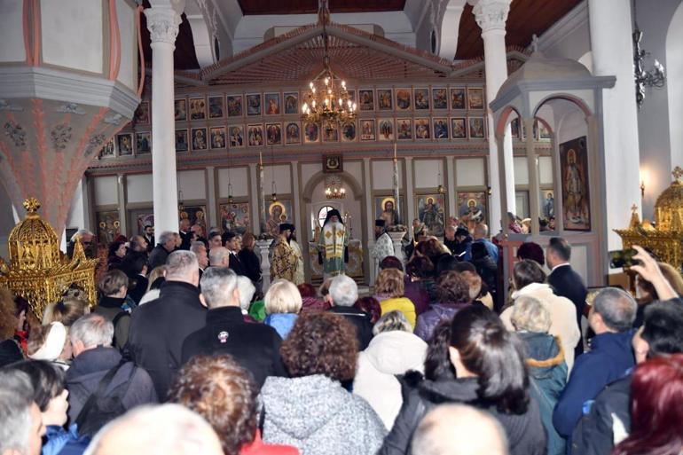 Edirne'de Sveti Georgi Kilisesi papazı Çıkırık, ölüm yıl dönümünde ayinle anıldı