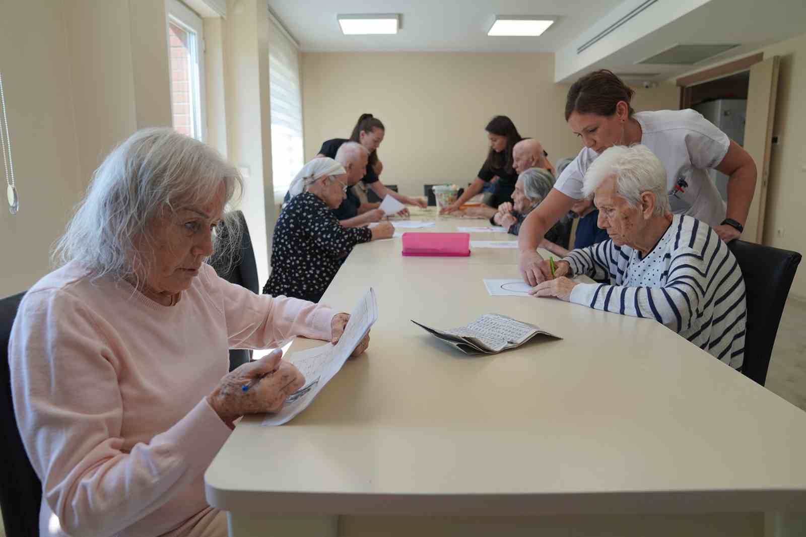 Tepebaşı Belediyesi alzheimer hastalarını yalnız bırakmıyor