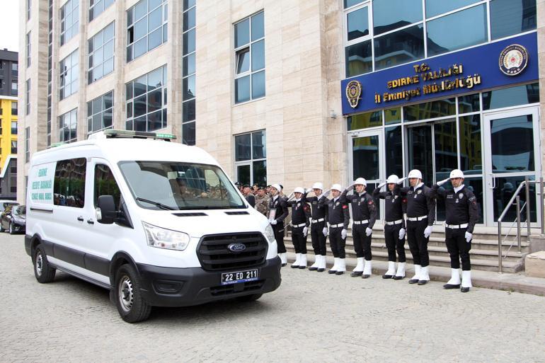 Edirne'de yaşamını yitiren polis memuru, törenle son yolculuğuna uğurlandı