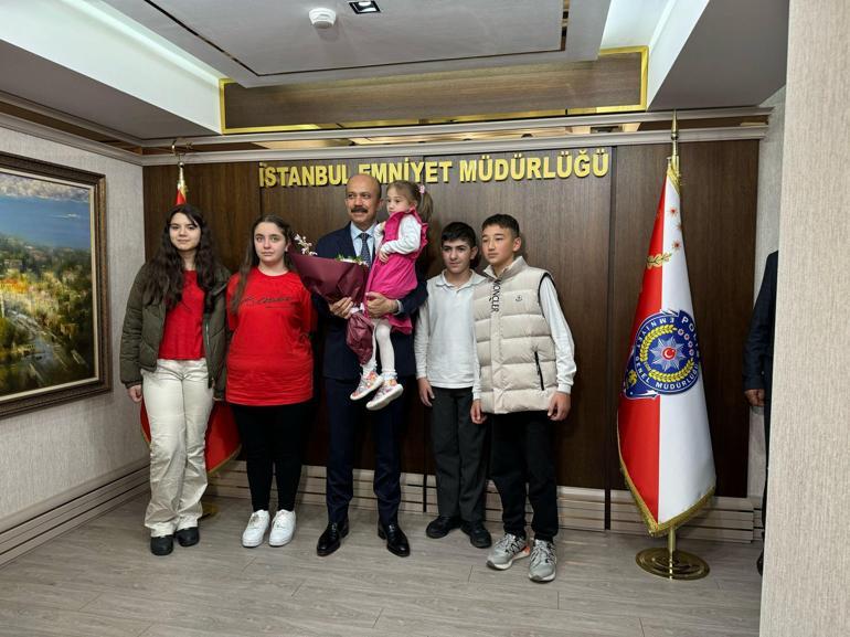 İstanbul İl Emniyet Müdürü Zafer Aktaş, koltuğunu şehit çocuğuna bıraktı