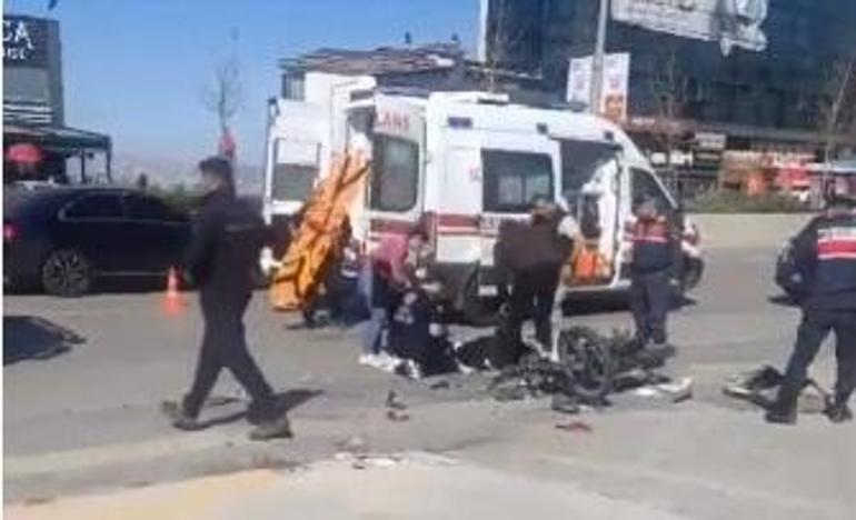 Ankara'da otomobilin çarptığı motosikletli ağır yaralandı; kaza kamerada