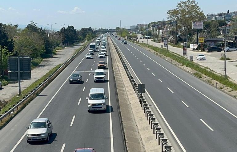 Tekirdağ'dan İstanbul yönüne trafik yoğunluğu