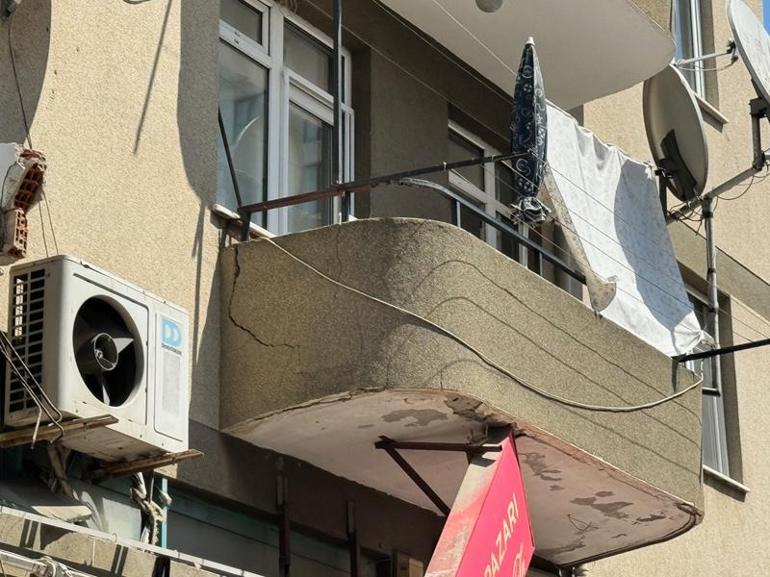 Kartal'da balkon çöktü, 1 kadın yaralandı