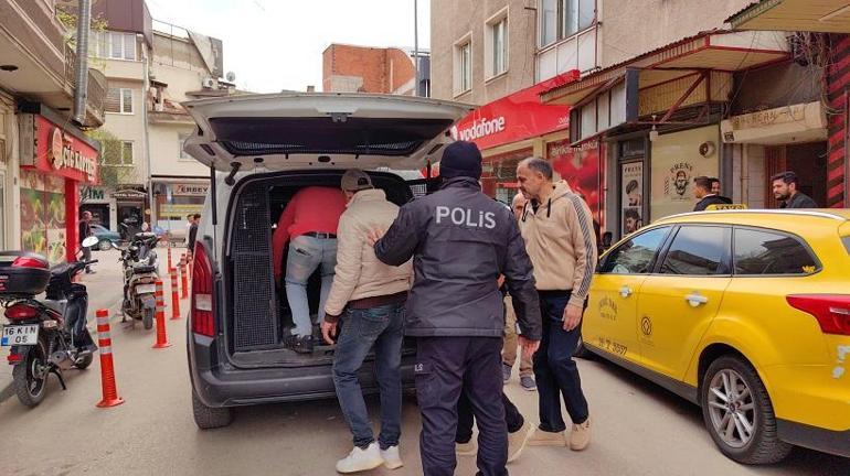 İnegöl’de 11 kaçak göçmen yakaladı; Suriyeli ev sahibinin Faslı kiracısı, daireyi 10 kişiye daha kiralamış