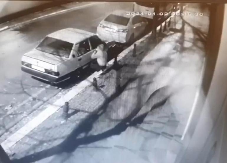 İstanbul'da park halindeki otomobilleri çalan 2 şüpheli yakalandı